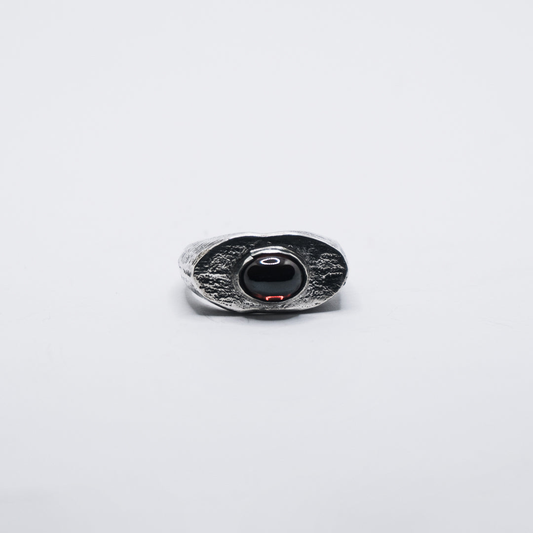 Garnet Oval Signet Size M 1/2