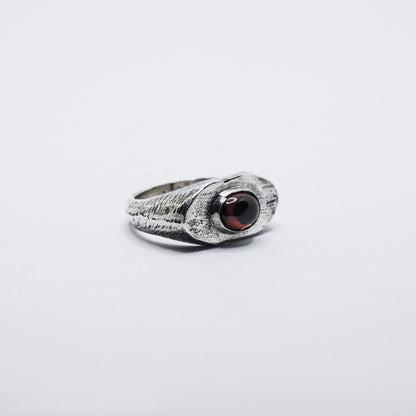 Garnet Oval Signet Size M 1/2