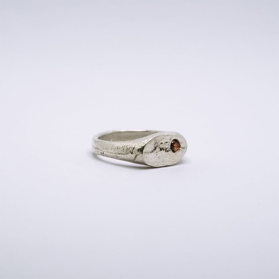 Pad Sapphire Oval Signet